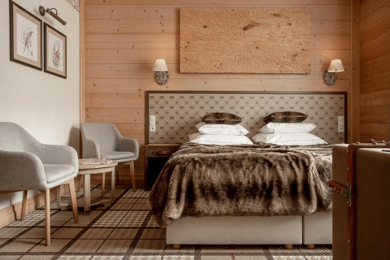 Hotell Aries & 5*